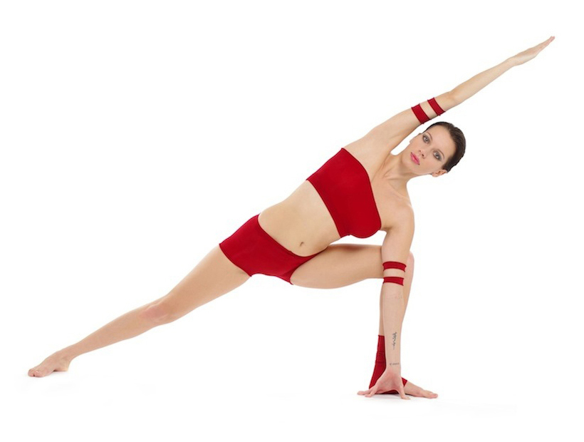 Extended Side Angle (Utthita Parsvakonasana)