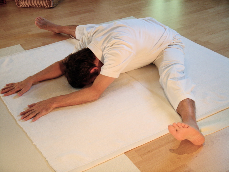 Wide-Angle Seated Forward Bend (Upavistha Konasana)